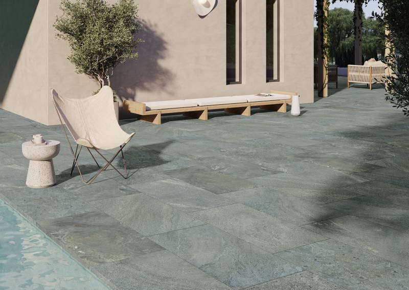 CARRELAGE EN PORCELAINE ÉMAILLÉE À CARPENTRAS DANS LE VAUCLUSE